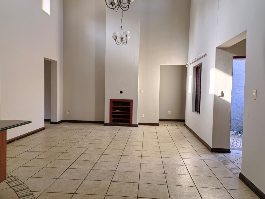 To Let 3 Bedroom Property for Rent in Waterval East North West